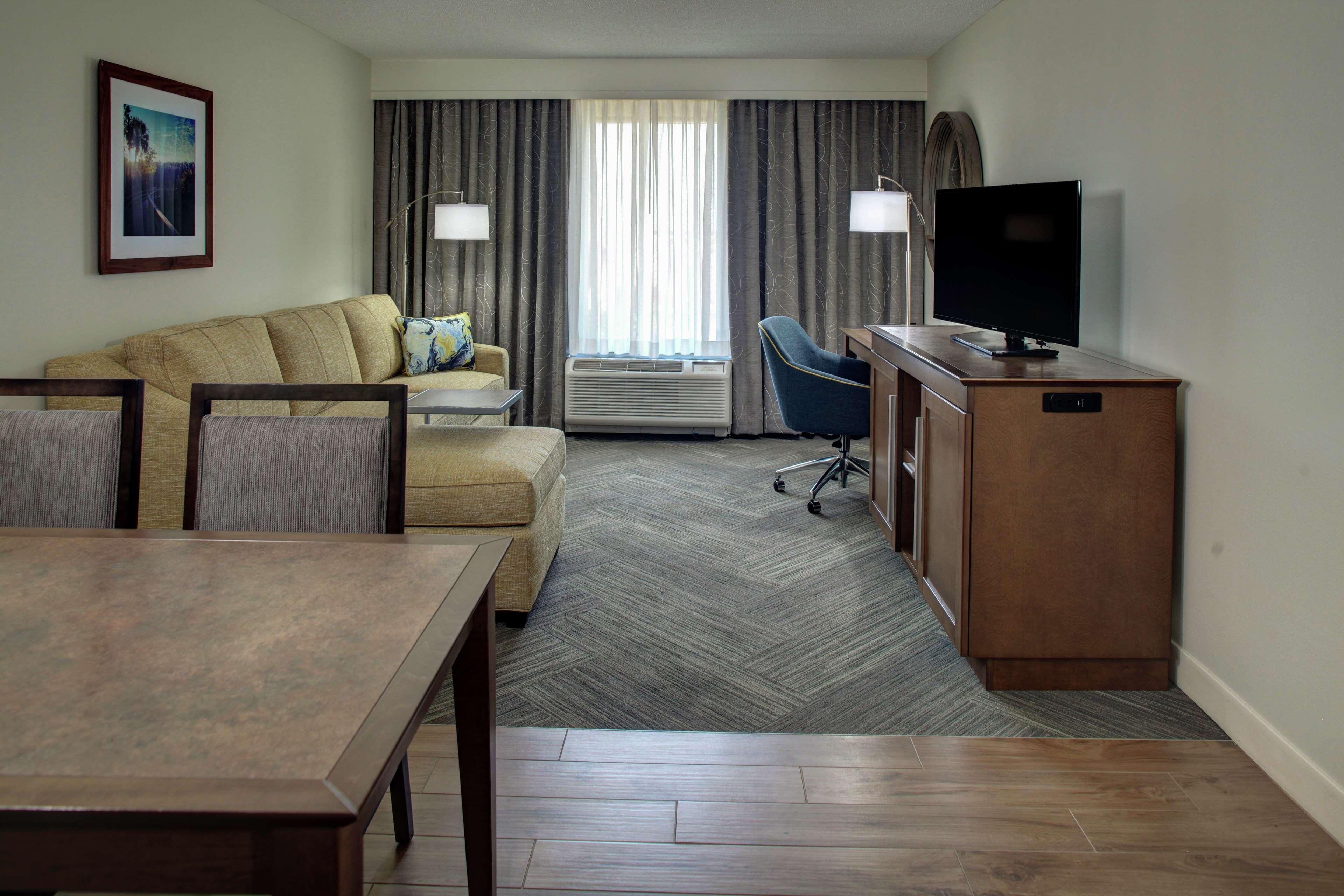 Hampton Inn & Suites At Lake Mary Colonial Townpark Екстериор снимка