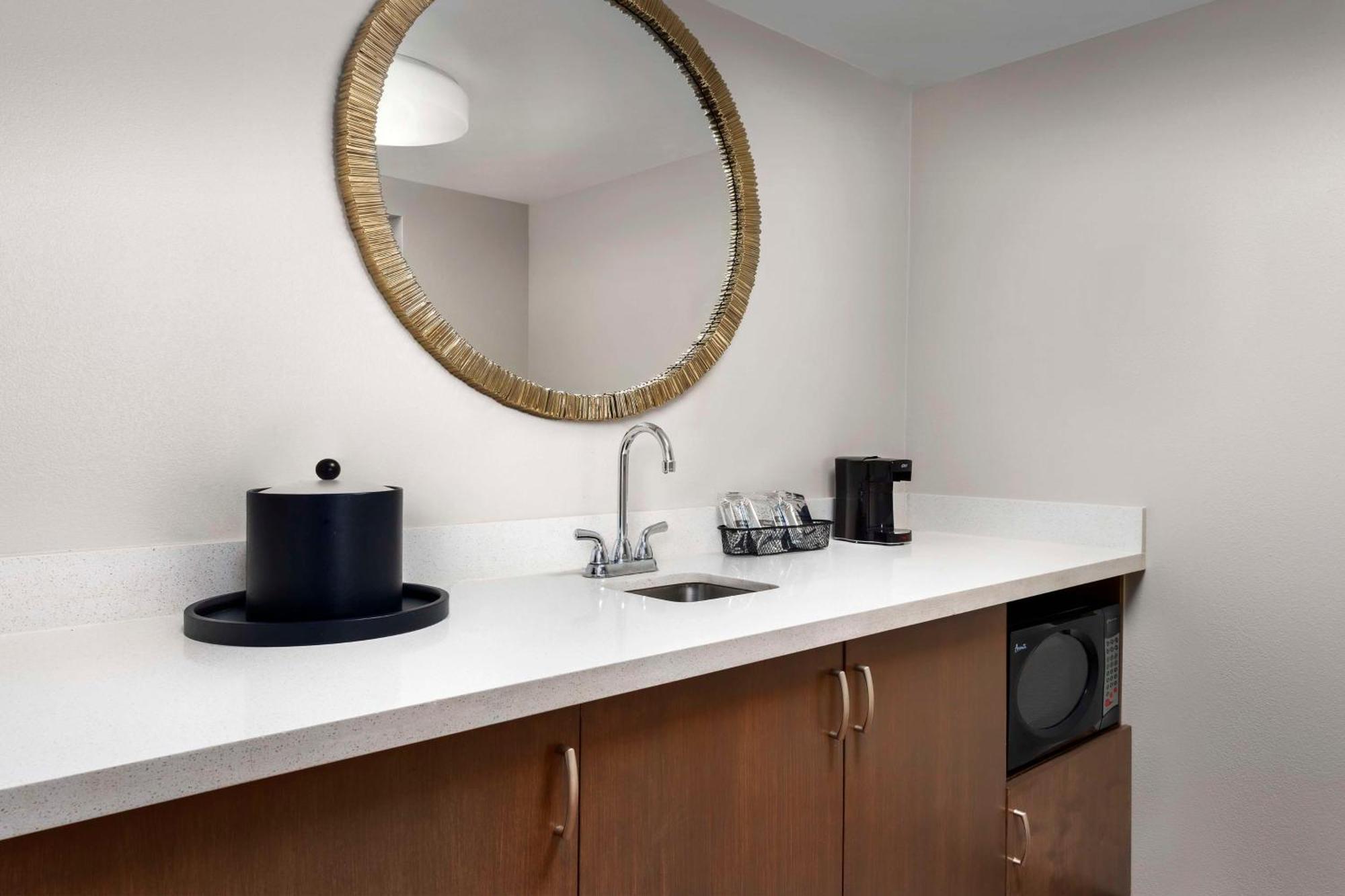 Hampton Inn & Suites At Lake Mary Colonial Townpark Екстериор снимка